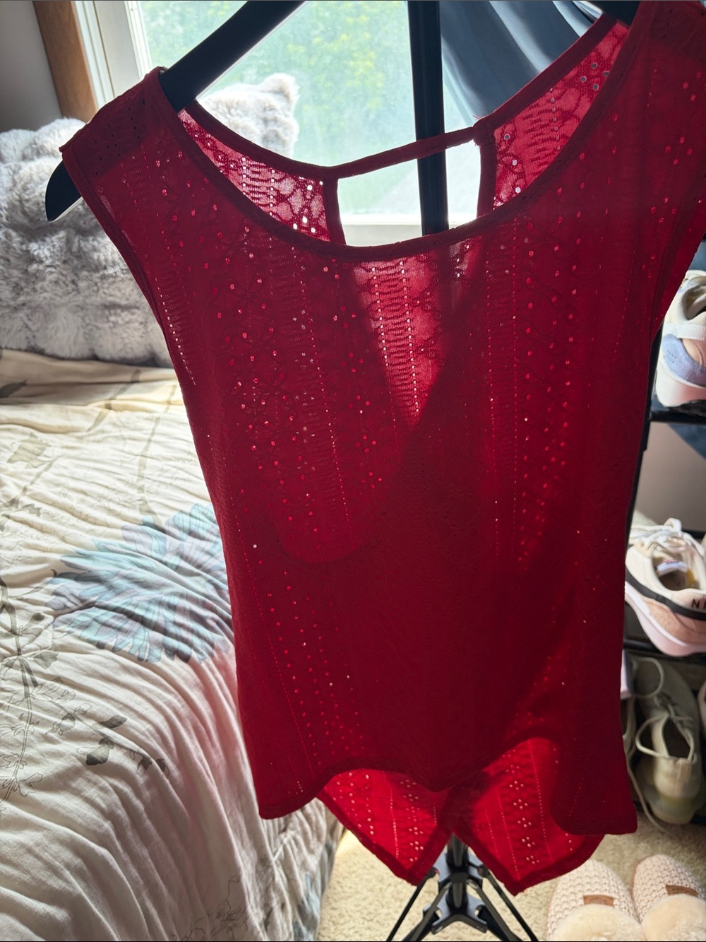 SHEIN Red Sleeveless Eyelet Tank Top
